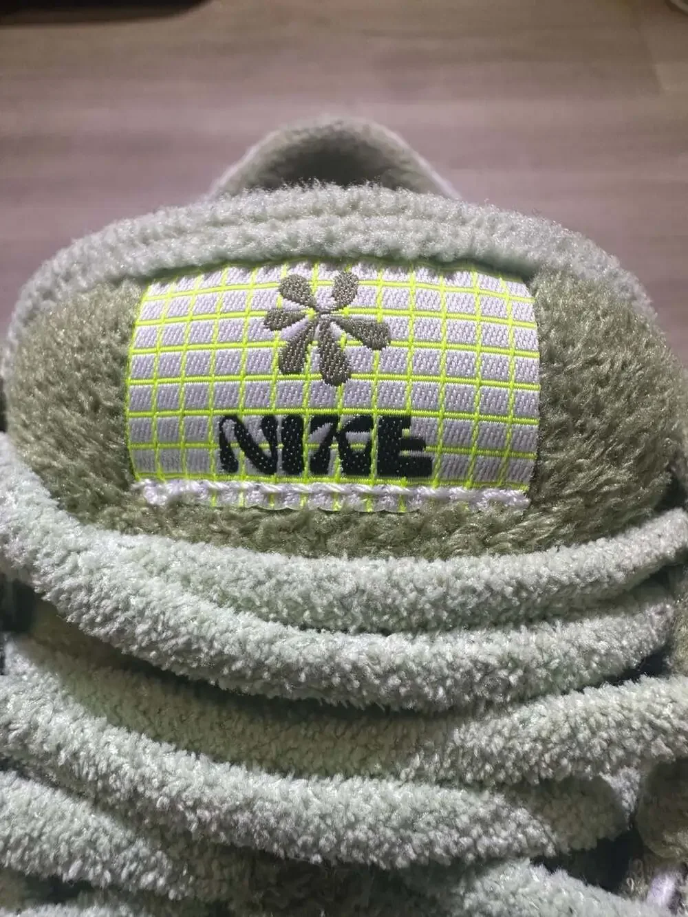Nike Dunk Low SE 'Fleece Pack' Honeydew Women's Sneakers DQ7579-300